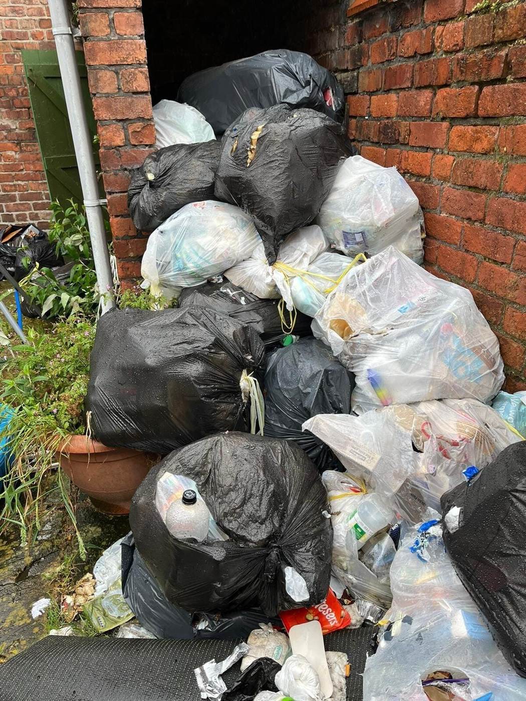 House and landlord clearance